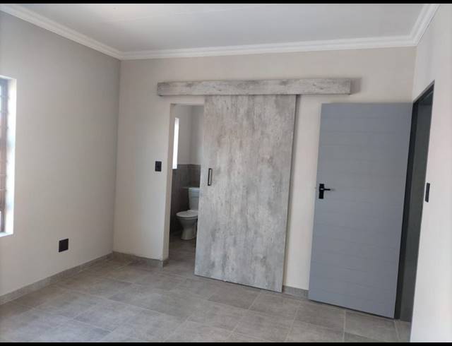 3 BEDROOM HOUSE FOR SALE IN WATERVAL EAST